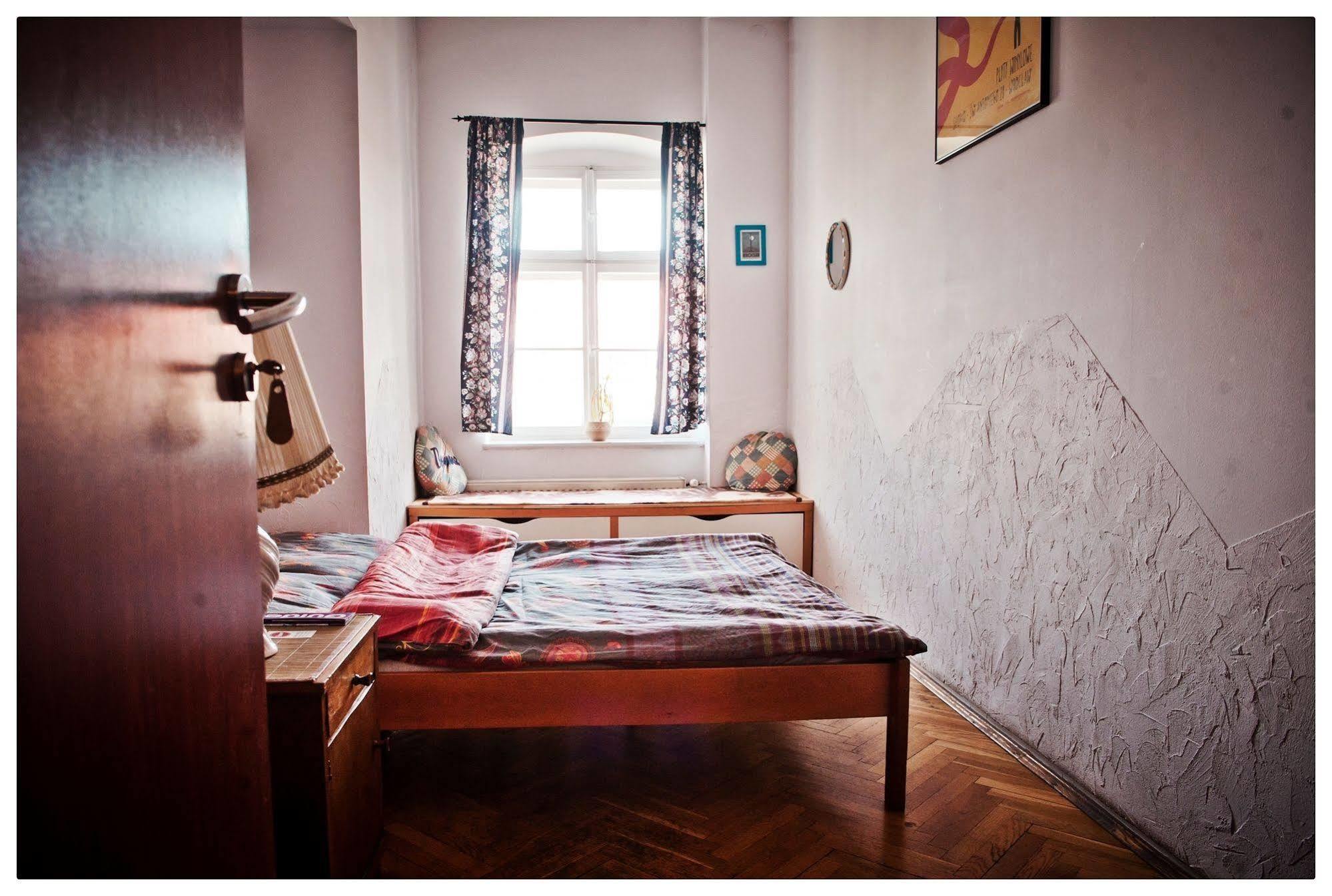 Hostel Bemma - Ozonowane Pokoje Wroclaw Exterior photo